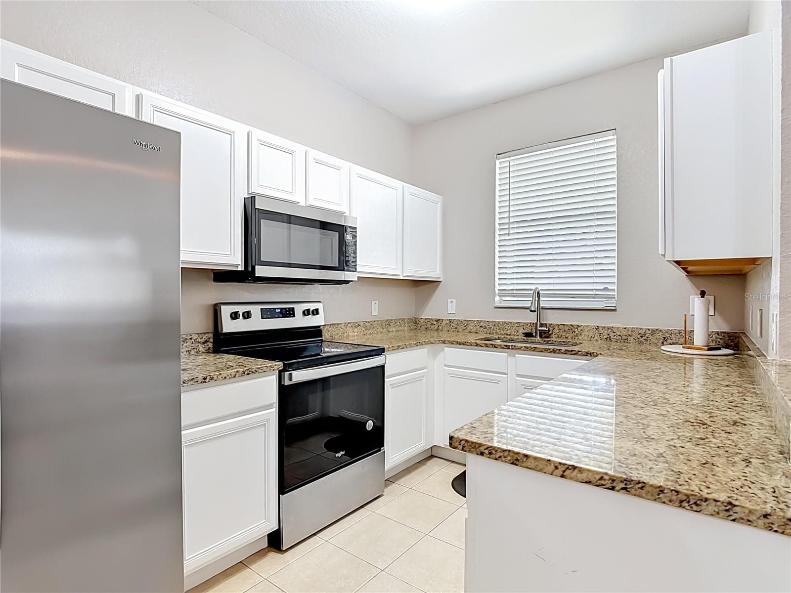 2510 CALABRIA AVENUE — photo 4 of 42