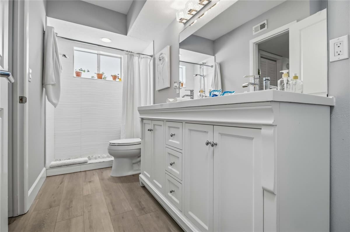 3804 GULF OF MEXICO DRIVE — photo 16 of 28