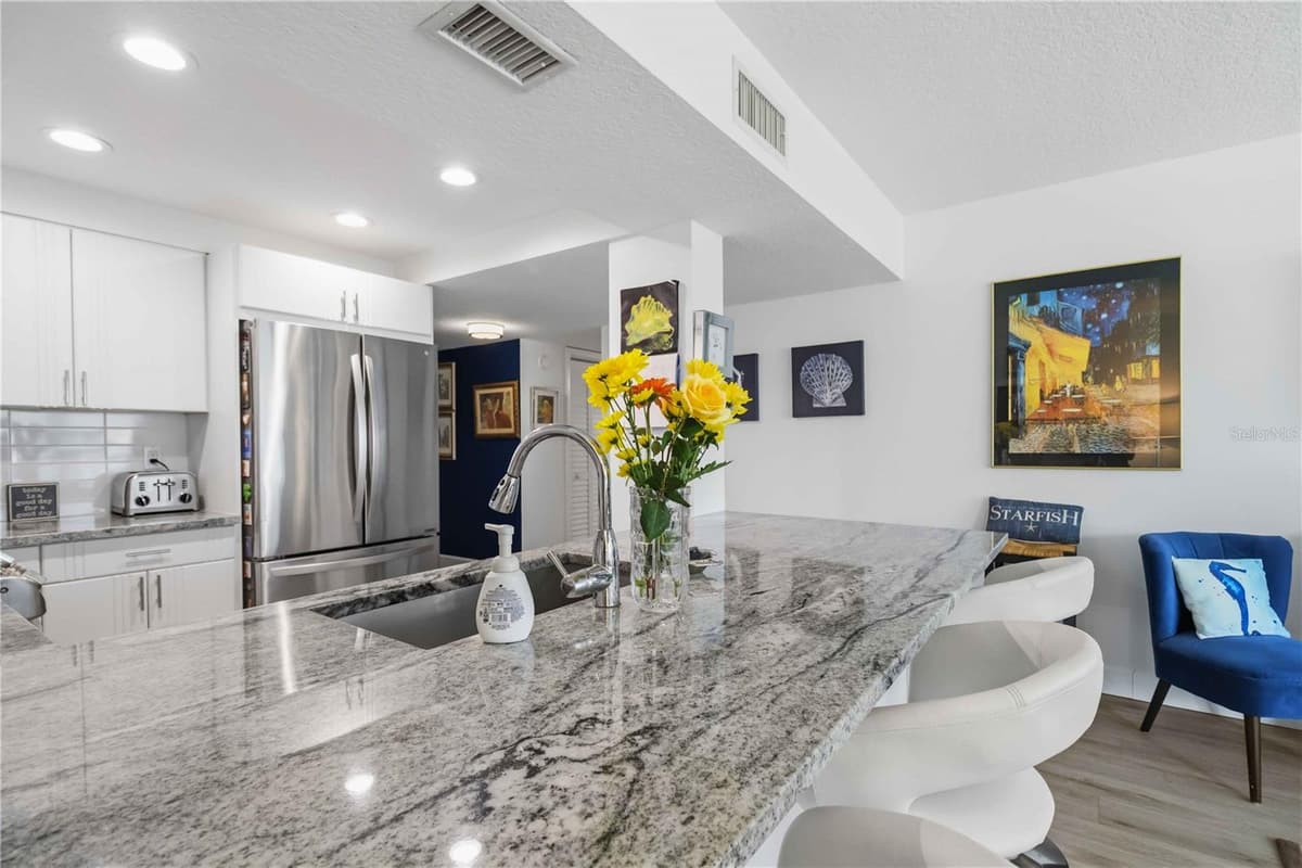 3804 GULF OF MEXICO DRIVE — photo 10 of 28