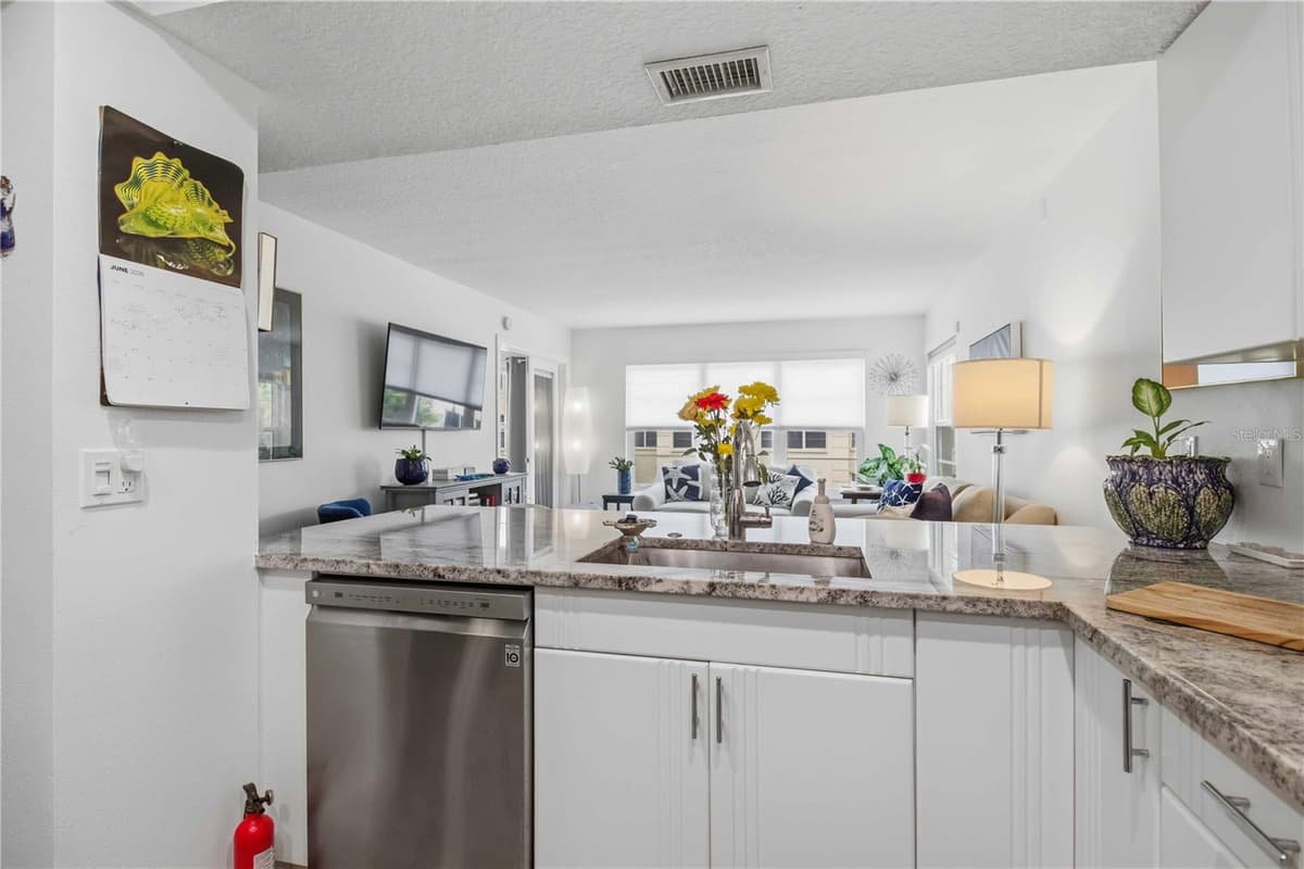 3804 GULF OF MEXICO DRIVE — photo 14 of 28