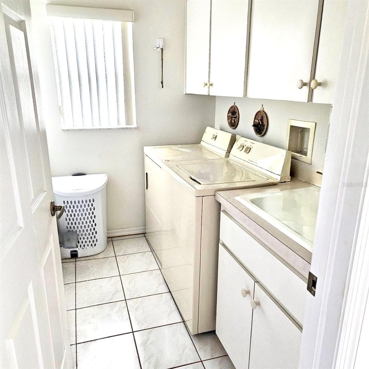 48 CRYSTAL MEADOW PATH — photo 10 of 19