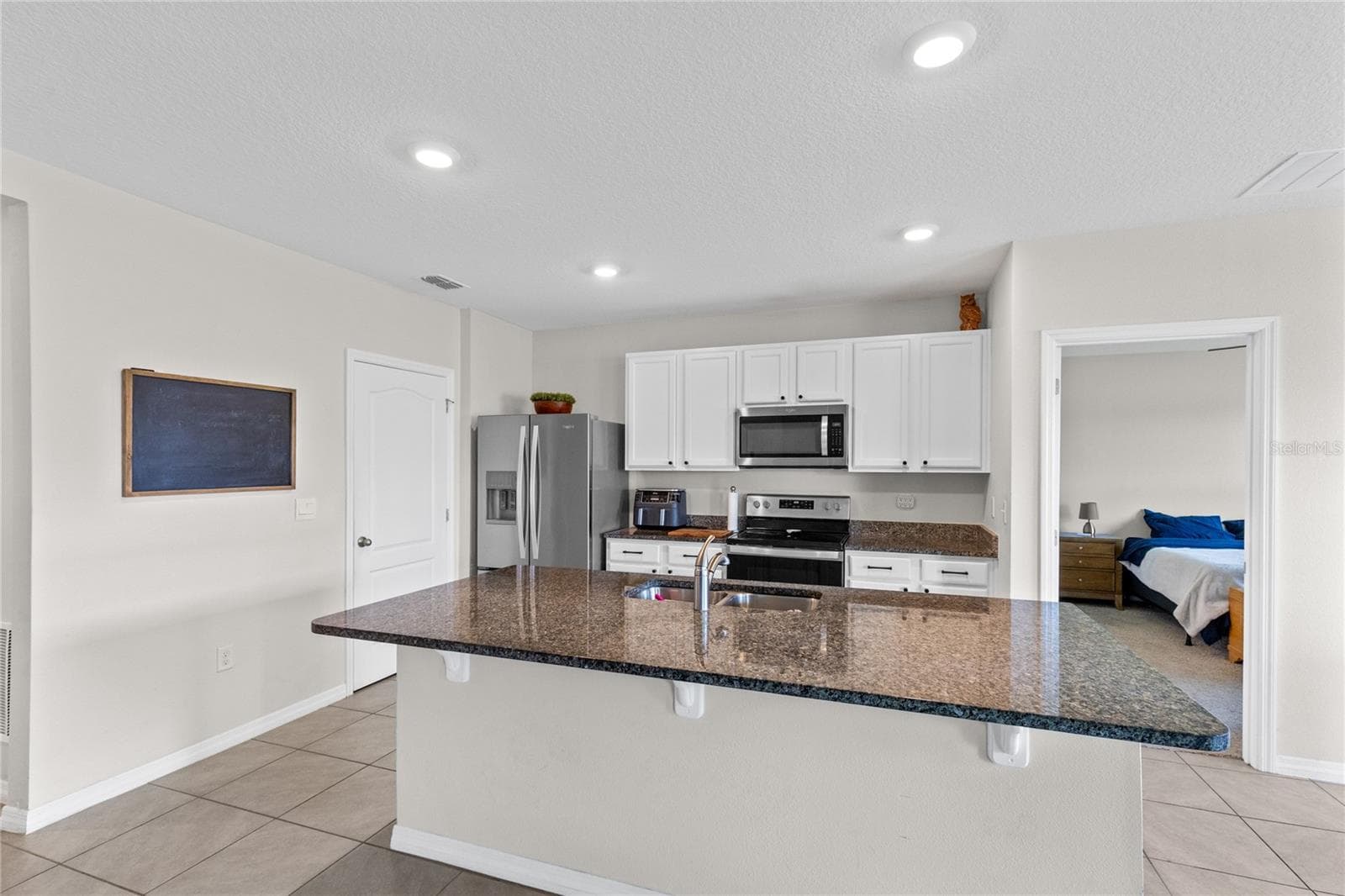 5207 MAHOGANY DRIVE — photo 14 of 23