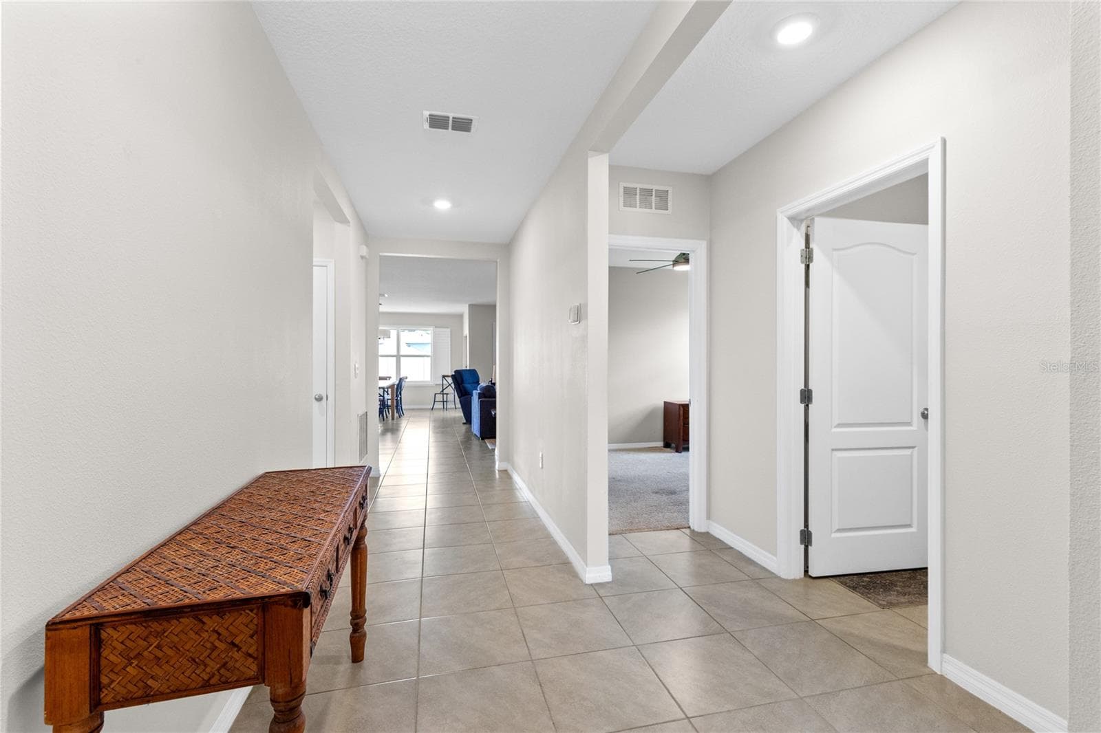 5207 MAHOGANY DRIVE — photo 9 of 23