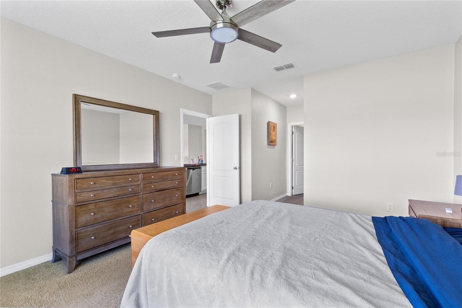 5207 MAHOGANY DRIVE — photo 7 of 23