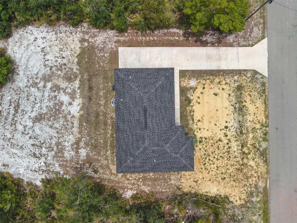 107 ELBA DRIVE — photo 5 of 42