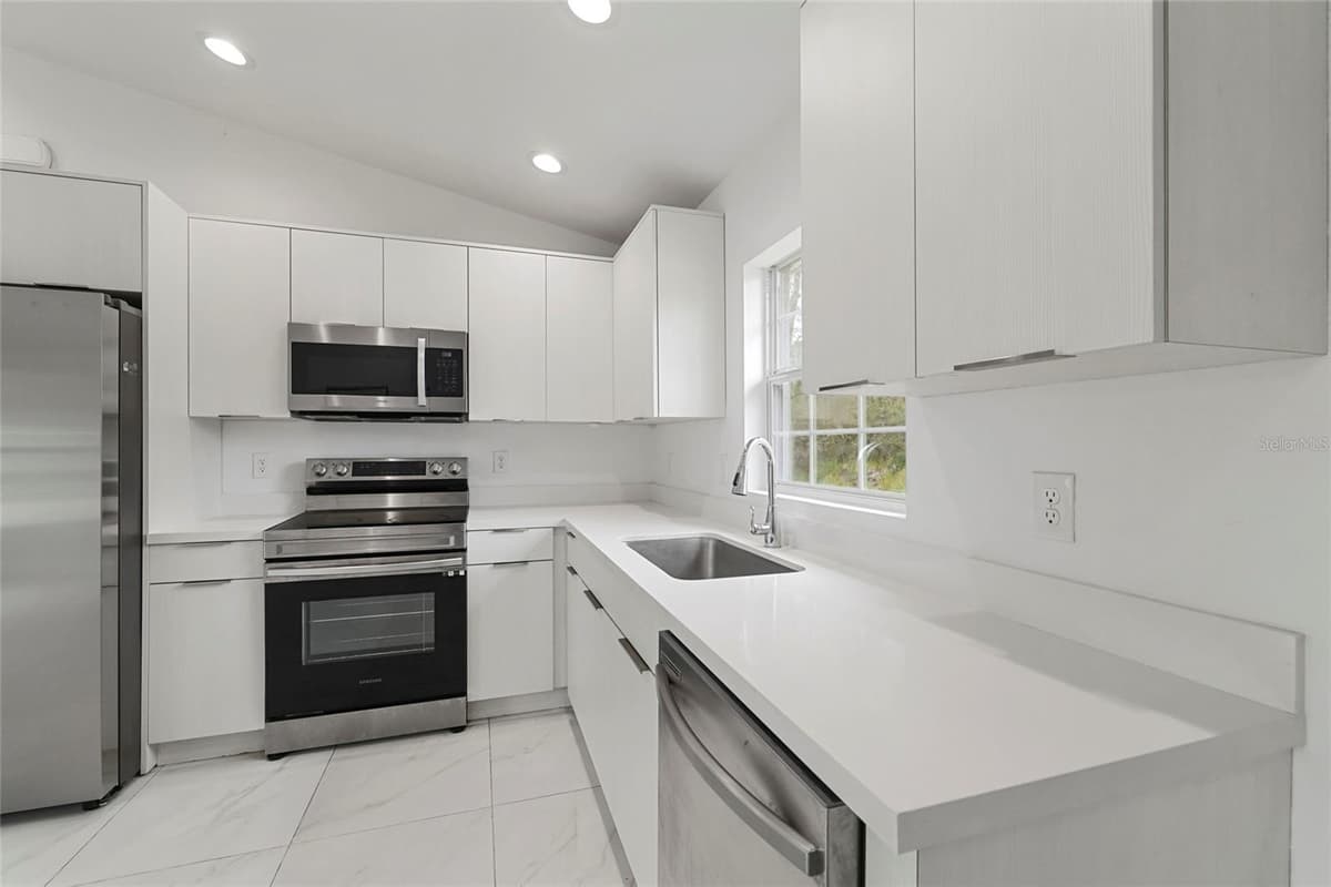 107 ELBA DRIVE — photo 11 of 42