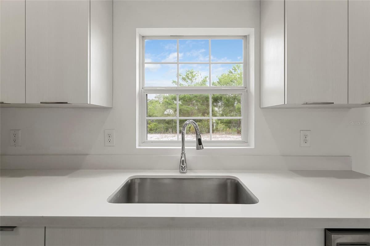 107 ELBA DRIVE — photo 12 of 42