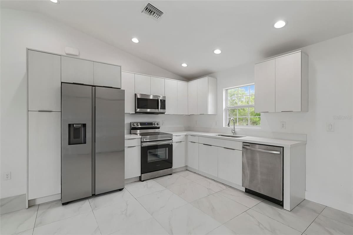 107 ELBA DRIVE — photo 15 of 42