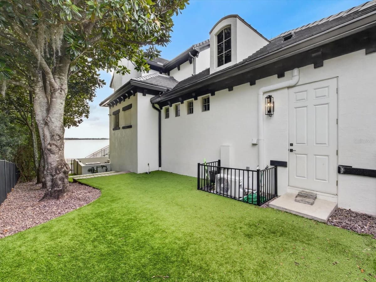 9832 LAUREL VALLEY DRIVE — photo 8 of 98