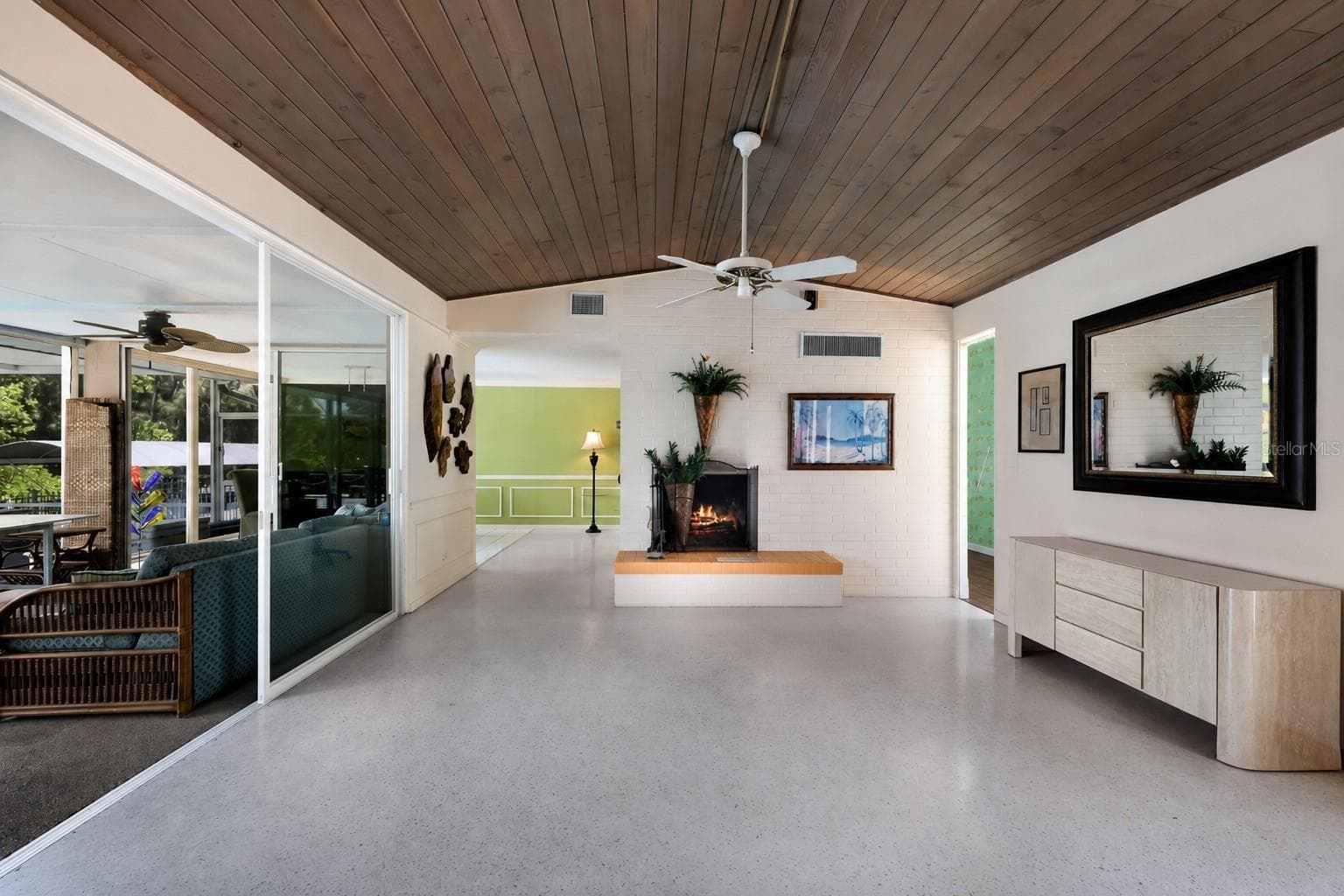 311 MAGELLAN DRIVE — photo 13 of 41