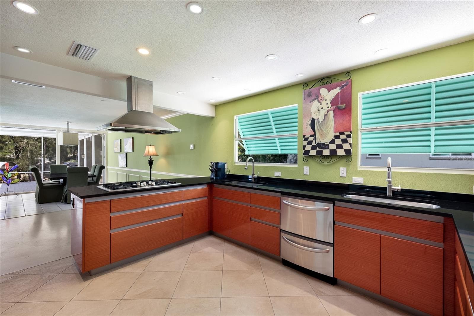 311 MAGELLAN DRIVE — photo 16 of 41