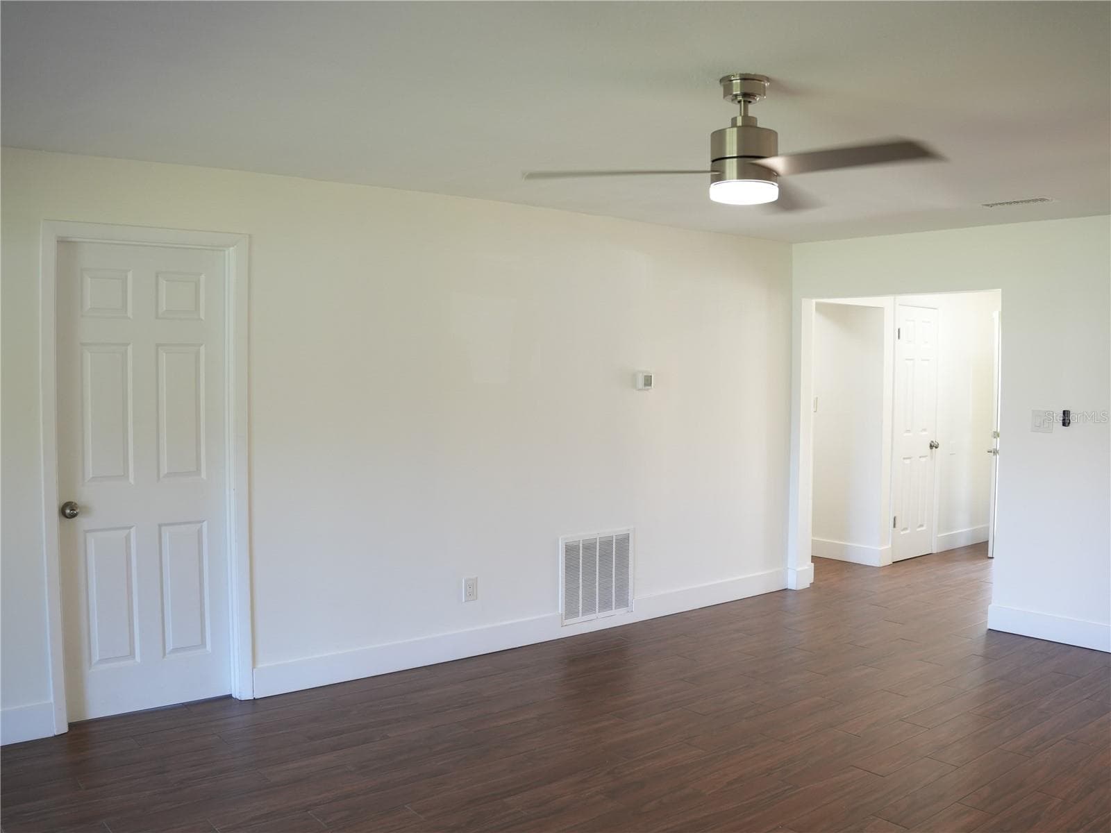 4406 LAKE ORLANDO PARKWAY — photo 8 of 18