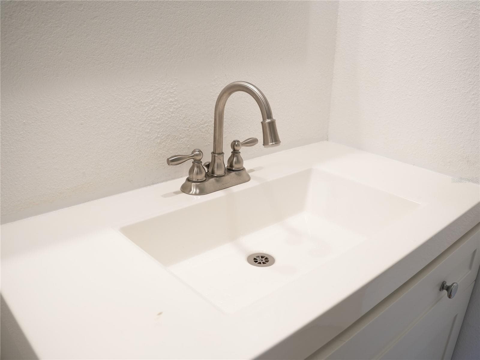 4406 LAKE ORLANDO PARKWAY — photo 4 of 18
