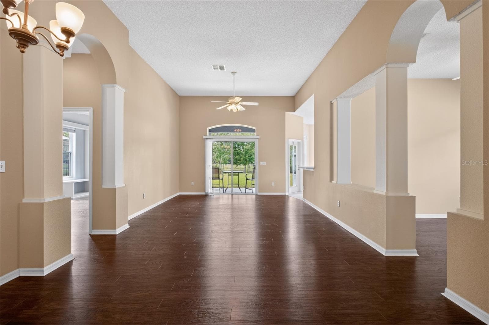 965 EKANA GREEN COURT — photo 7 of 31