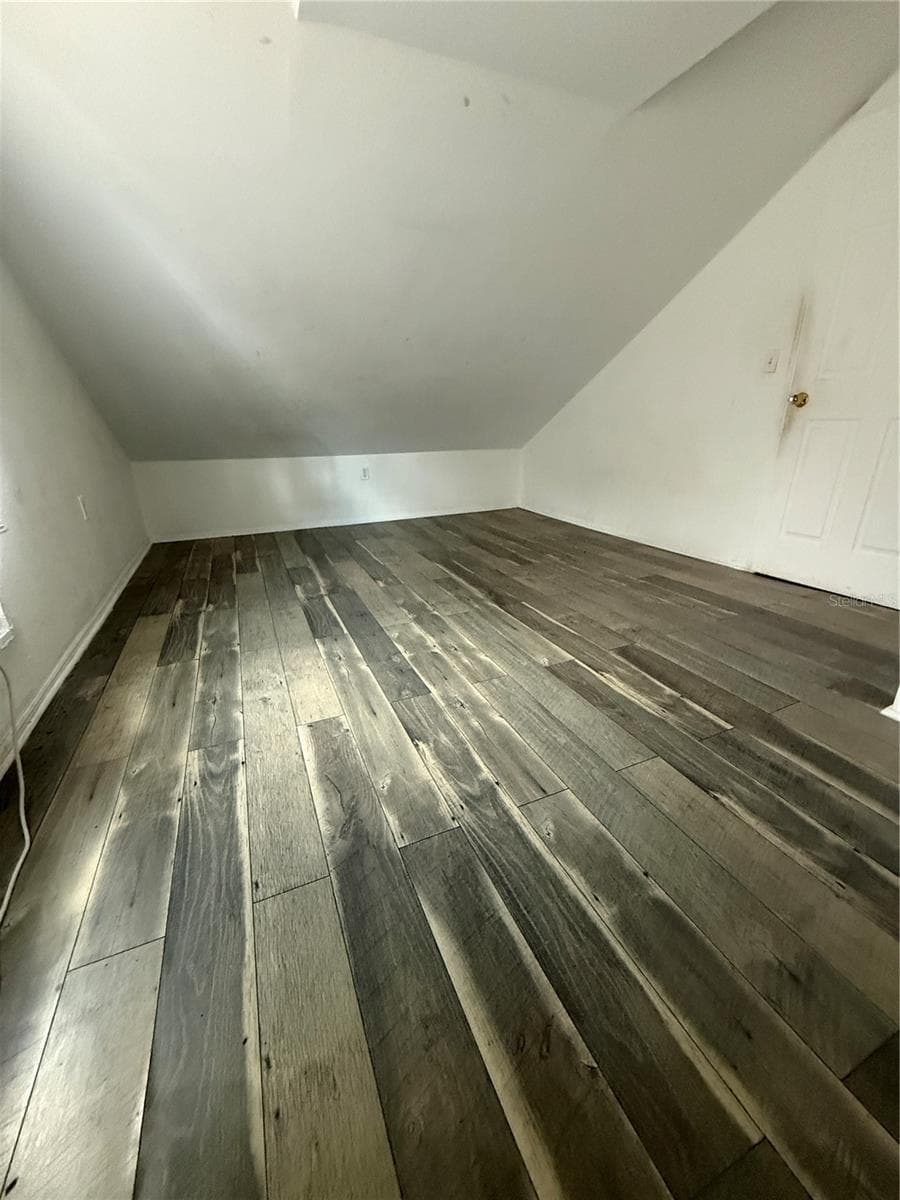 137 MAINE AVENUE — photo 15 of 20