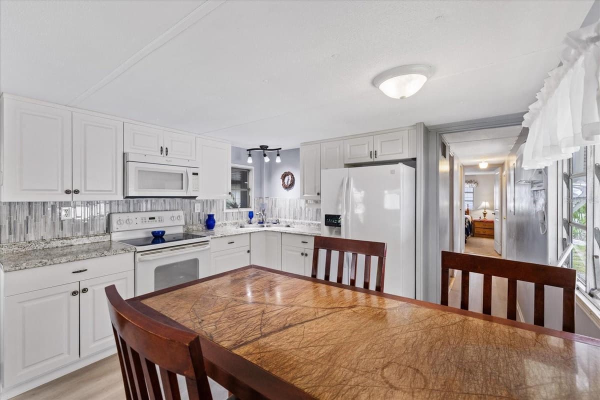 3405 FLORENCE DRIVE — photo 9 of 23