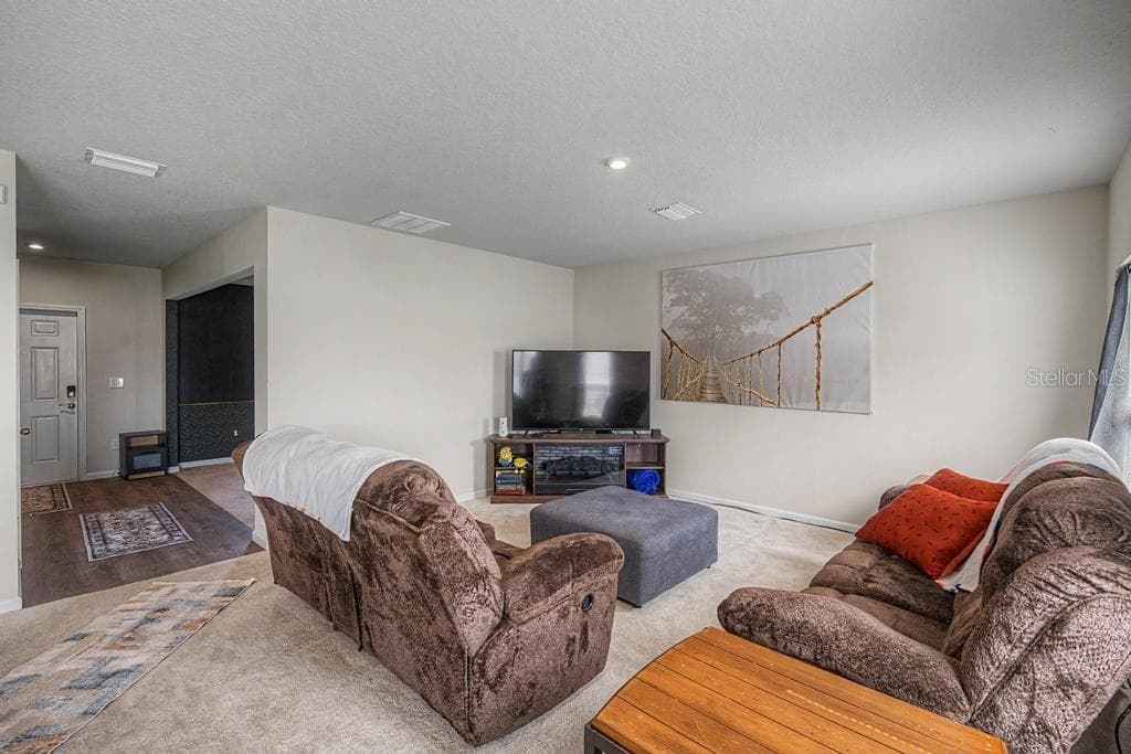 169 BORLAND STREET — photo 10 of 35