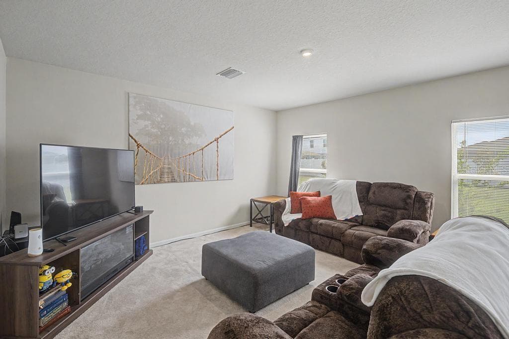 169 BORLAND STREET — photo 9 of 35
