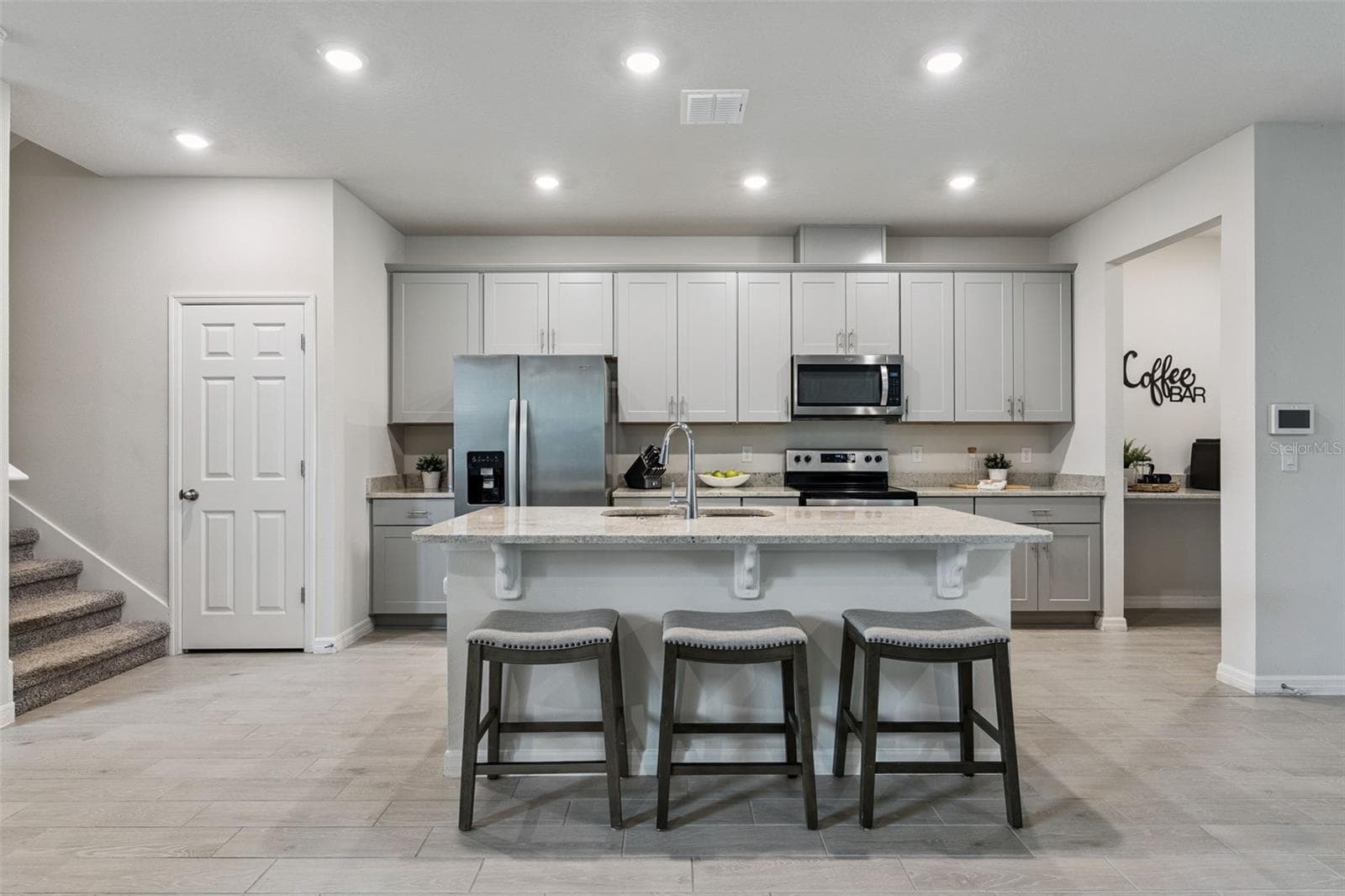 942 LEGACY WINDS WAY — photo 8 of 62
