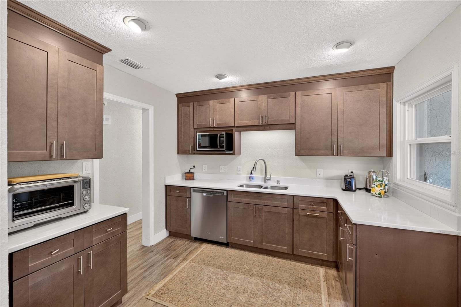 633 BUCKMINSTER CIRCLE — photo 16 of 52