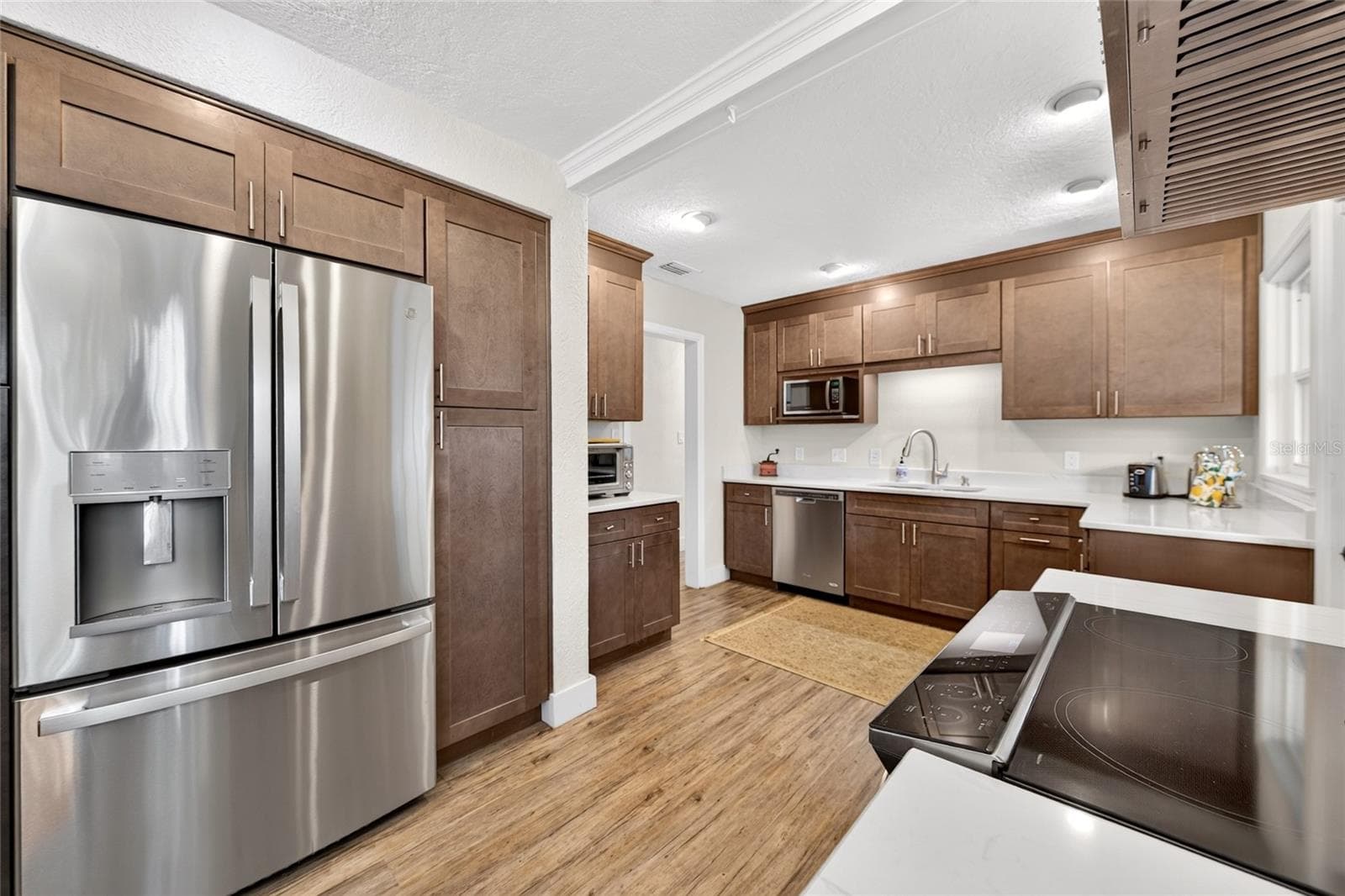 633 BUCKMINSTER CIRCLE — photo 15 of 52
