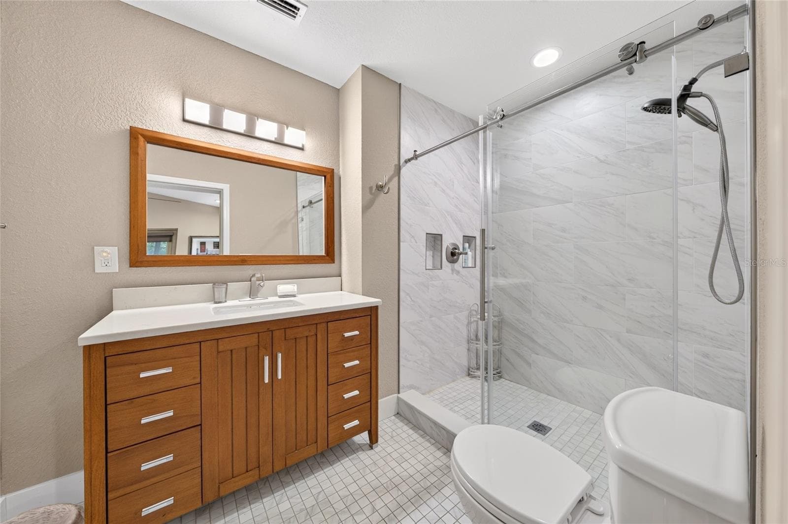 633 BUCKMINSTER CIRCLE — photo 24 of 52