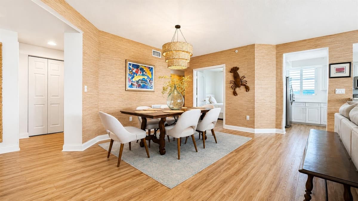 10 PAPAYA STREET — photo 8 of 30