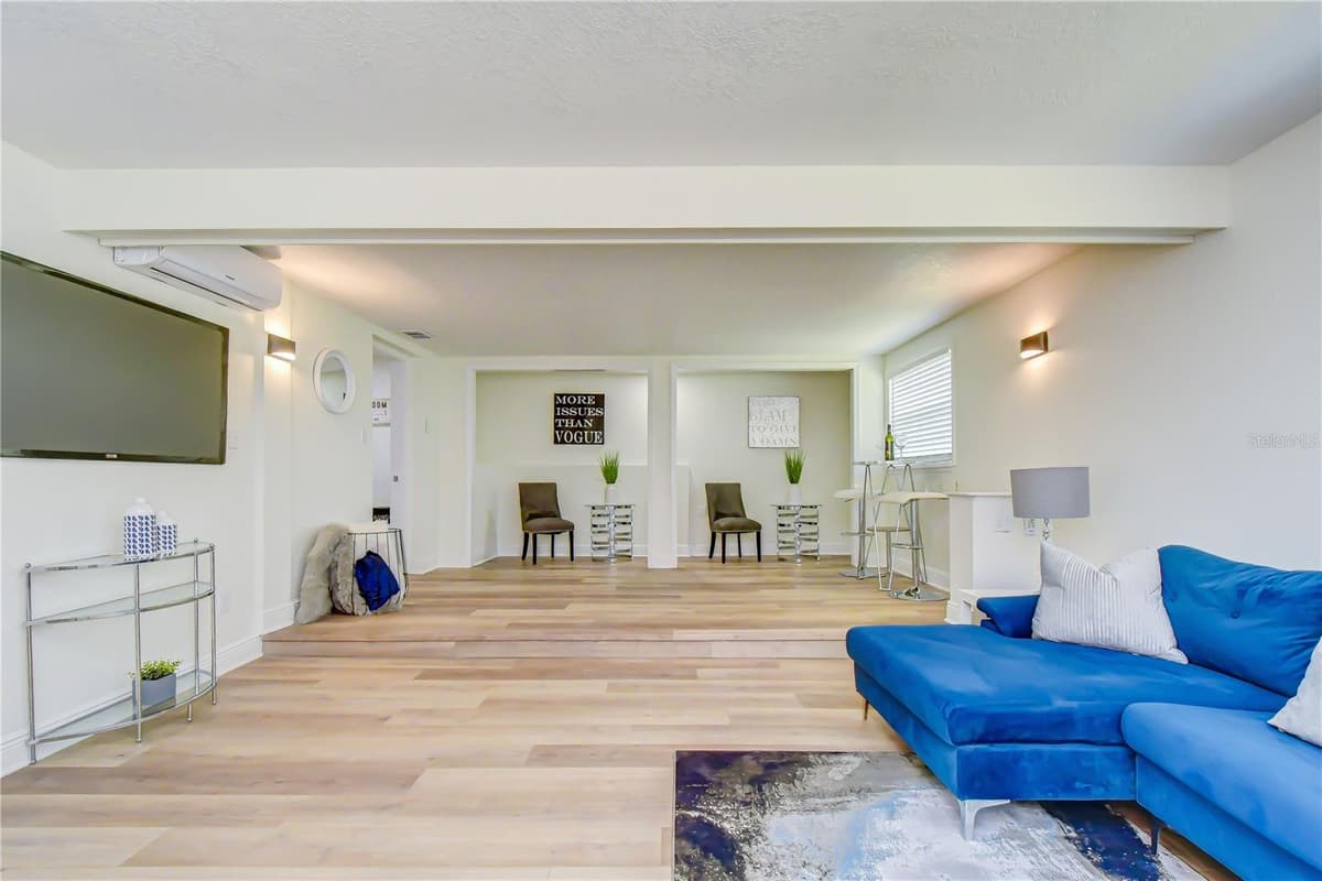 2101 HAMILTON AVENUE — photo 21 of 29