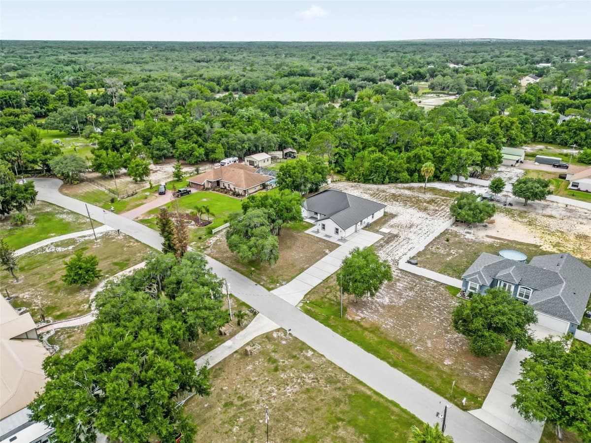2510 LAKE FRONT DRIVE — photo 42 of 42
