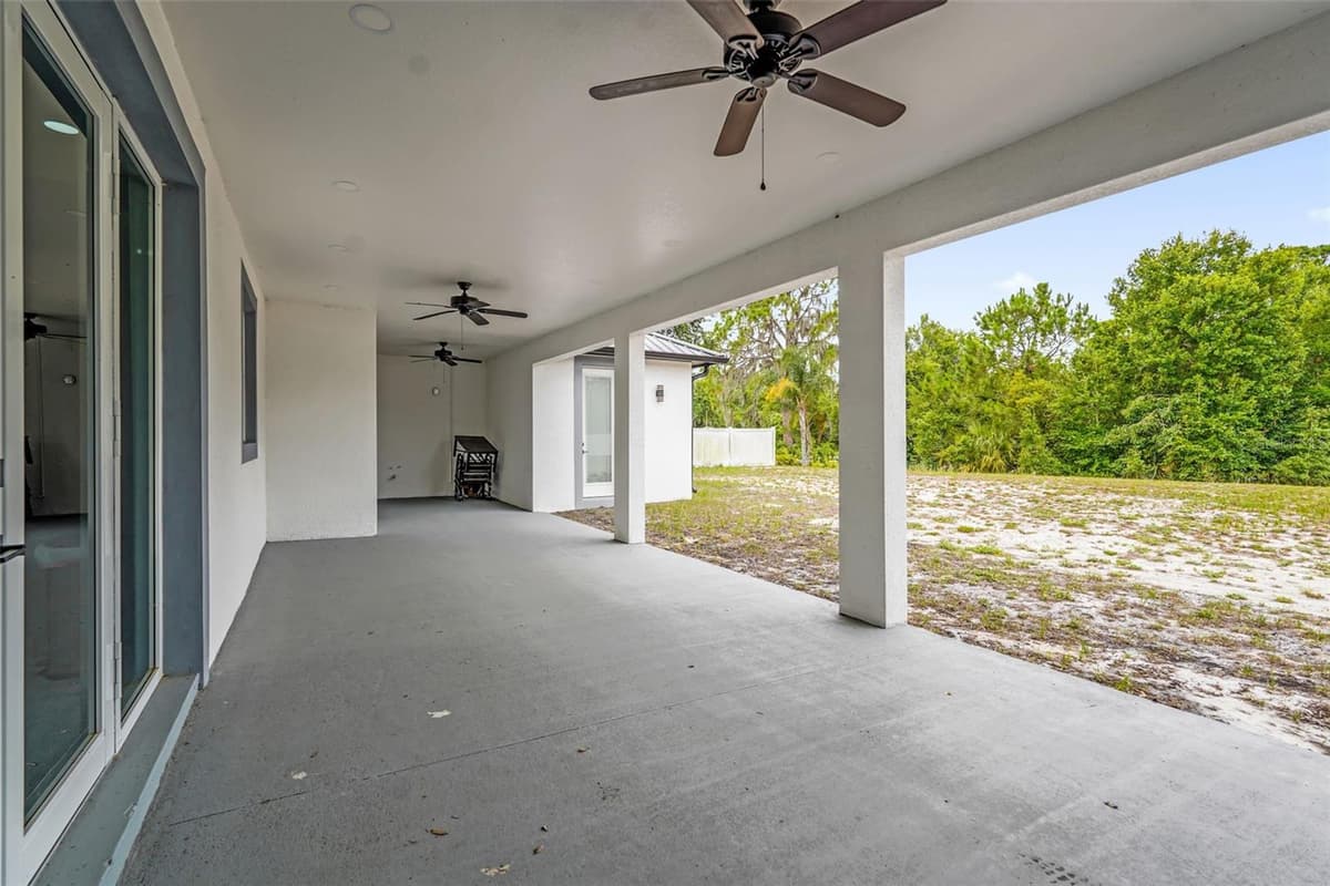 2510 LAKE FRONT DRIVE — photo 33 of 42