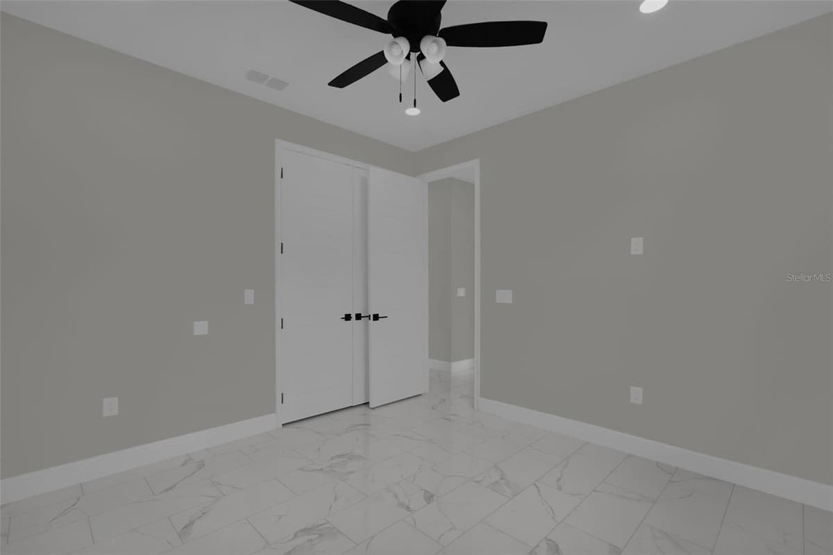2510 LAKE FRONT DRIVE — photo 24 of 42