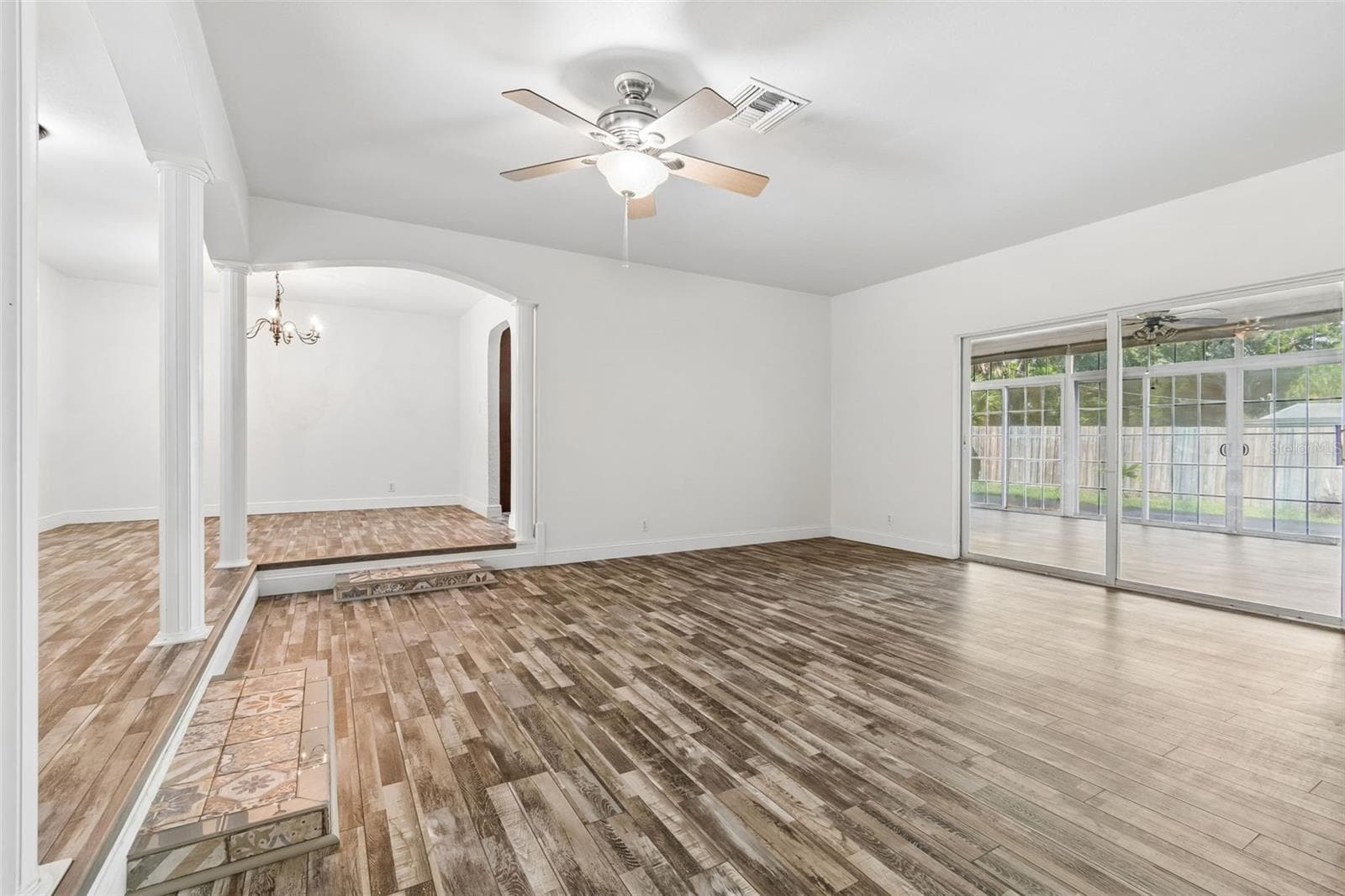 503 ROLLINGVIEW DRIVE — photo 8 of 35