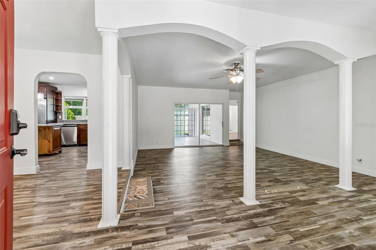 503 ROLLINGVIEW DRIVE — photo 6 of 35