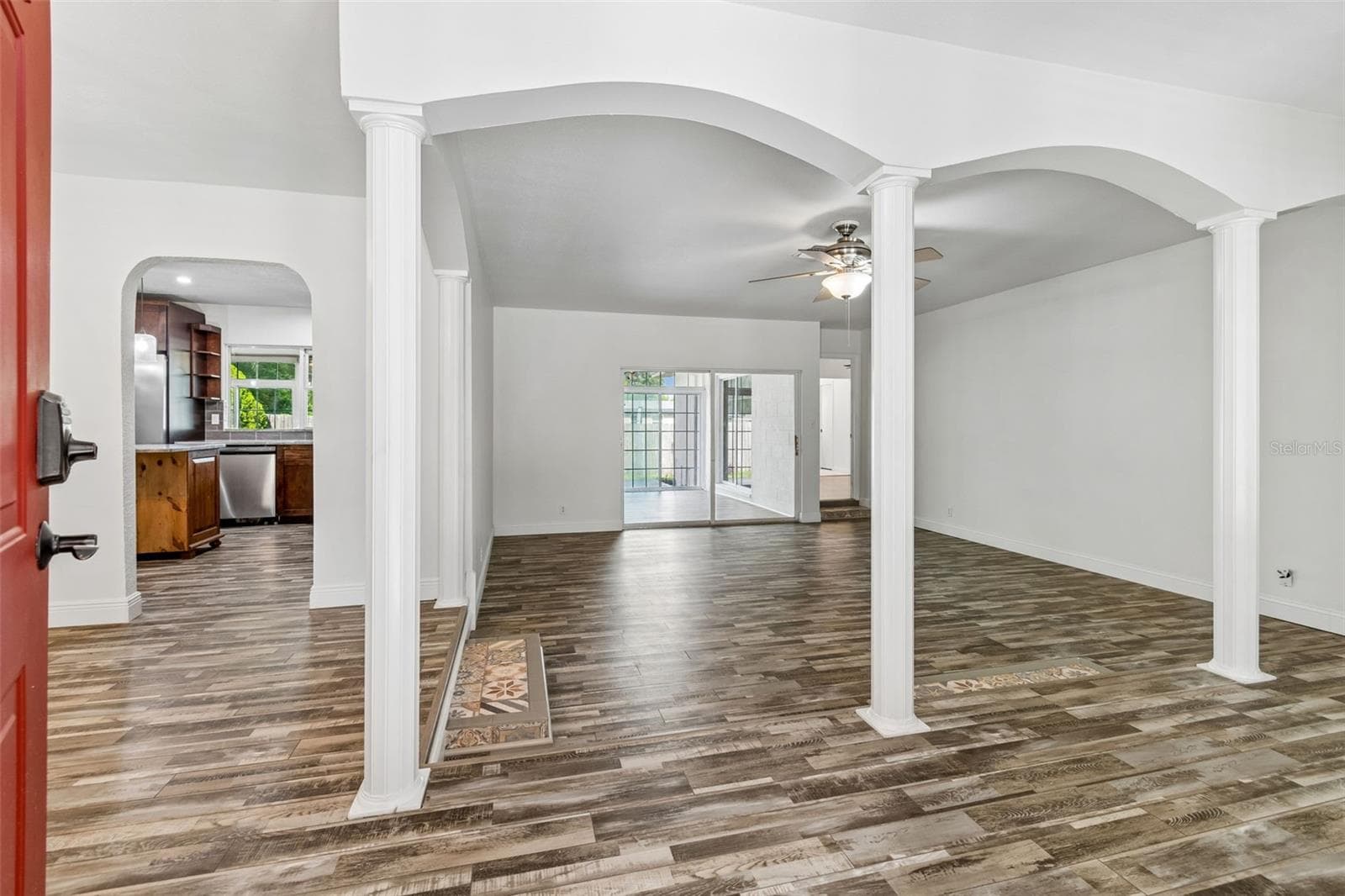 503 ROLLINGVIEW DRIVE — photo 6 of 35