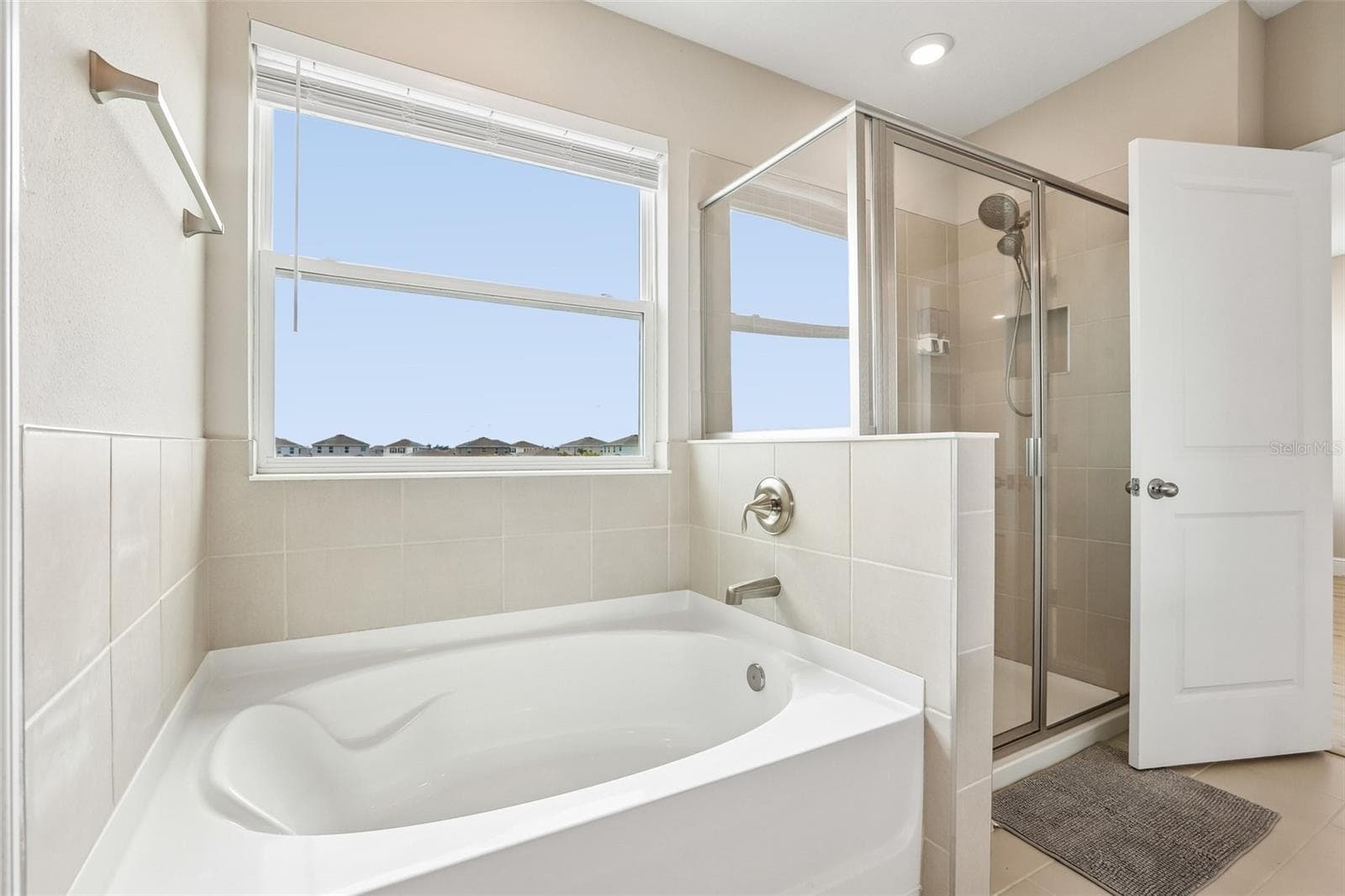 327 MANGROVE MANOR DRIVE — photo 17 of 30