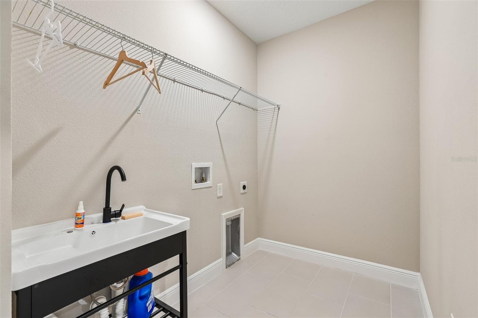 327 MANGROVE MANOR DRIVE — photo 19 of 30