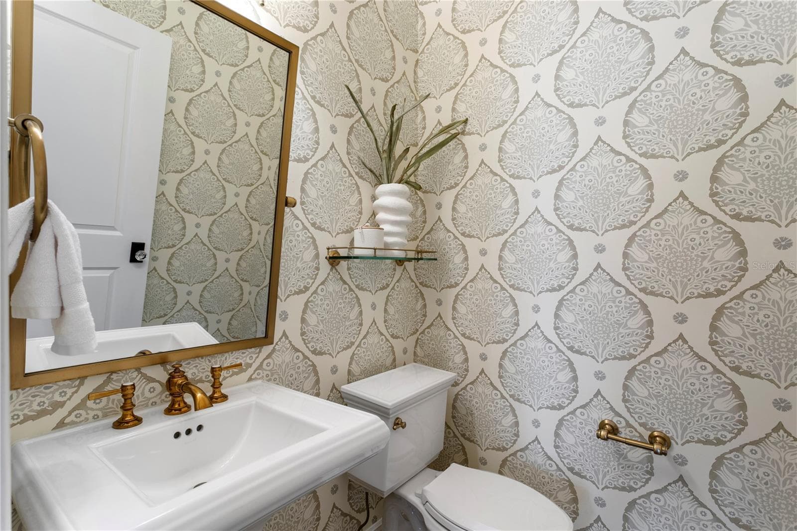 1230 DARLINGTON OAK CIRCLE — photo 15 of 53