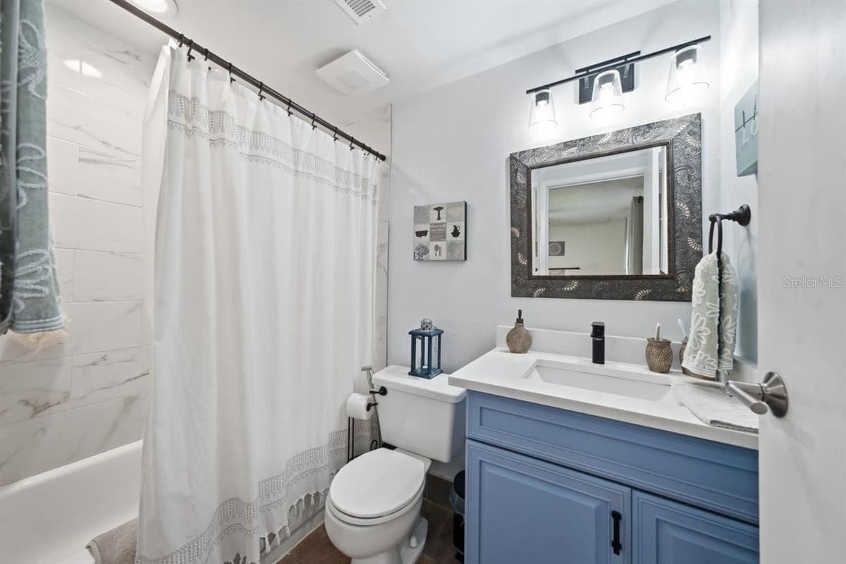 5309 BLACK PINE DRIVE — photo 12 of 33