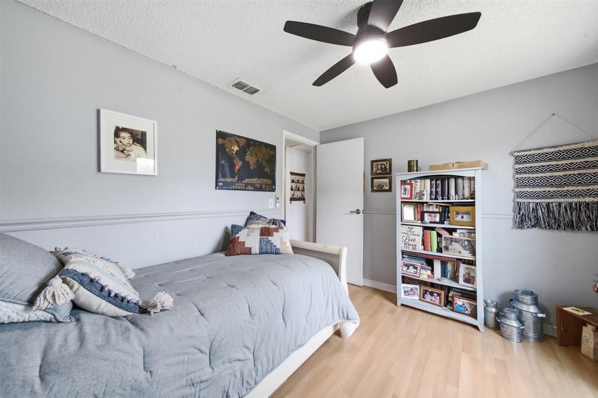 5309 BLACK PINE DRIVE — photo 17 of 33