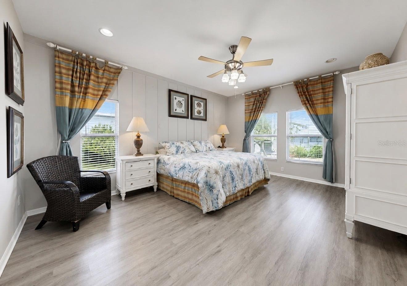 827 SEMINOLE SKY DRIVE — photo 27 of 47