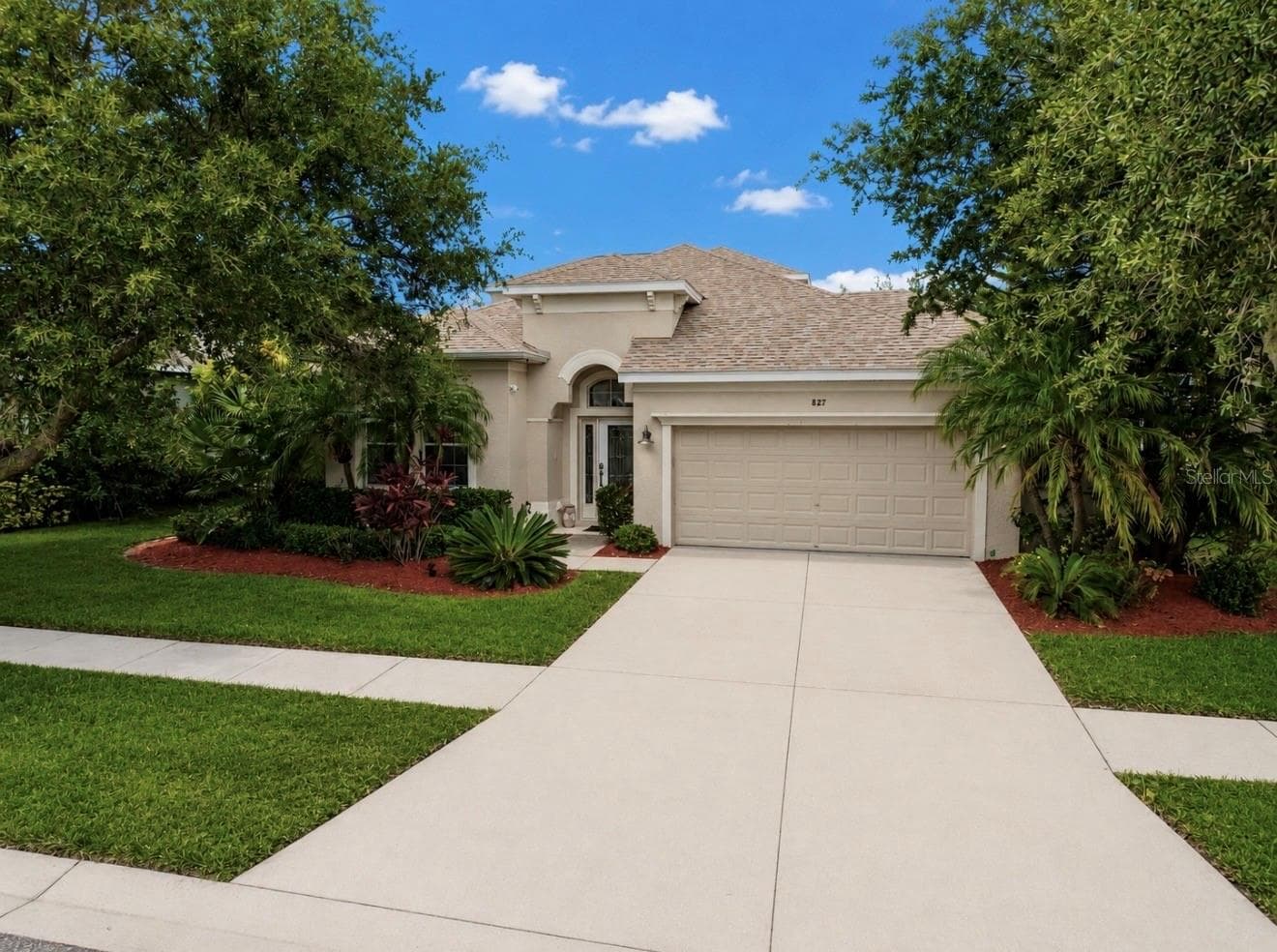 827 SEMINOLE SKY DRIVE — photo 5 of 47