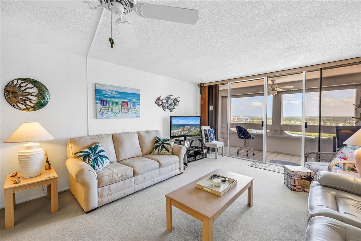 17920 GULF BOULEVARD — photo 4 of 35