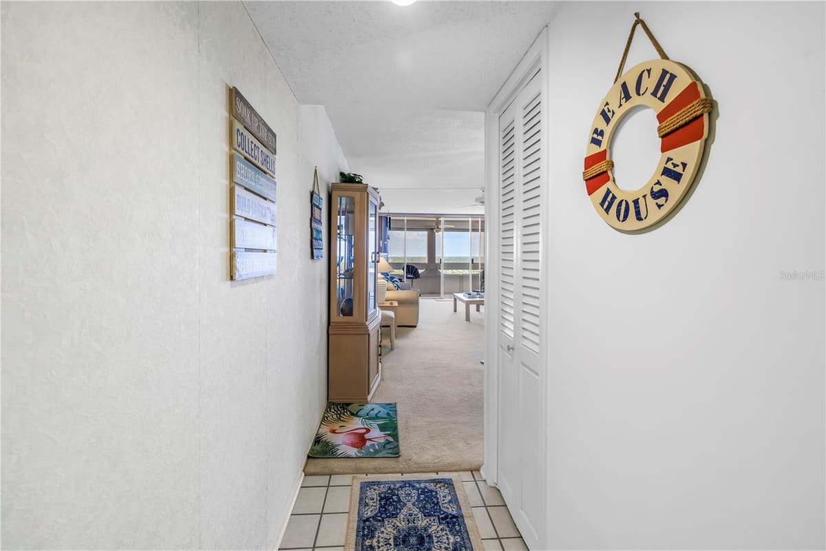 17920 GULF BOULEVARD — photo 10 of 35