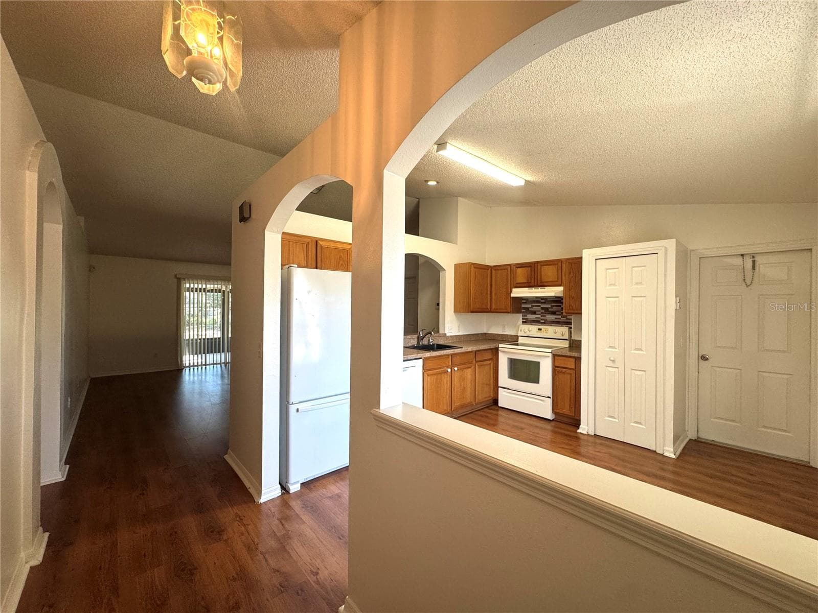 1648 DUNLAP DRIVE — photo 4 of 24