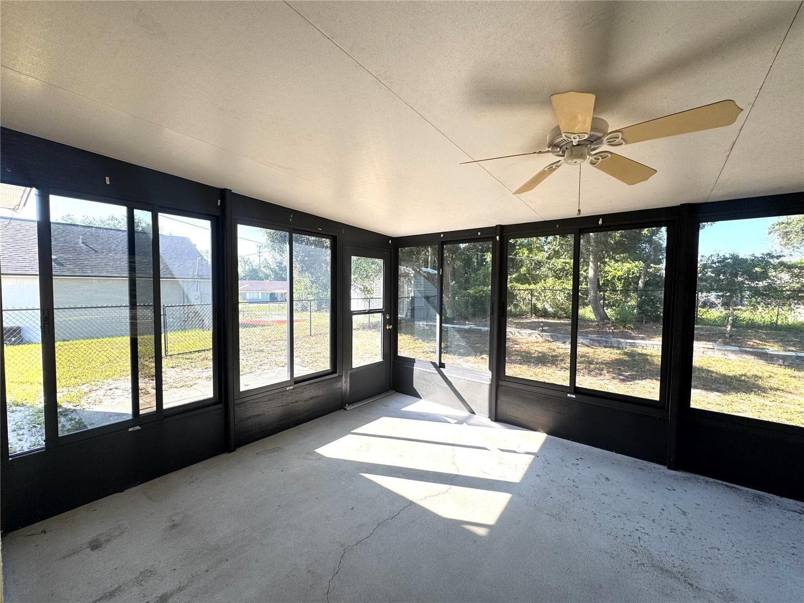 1648 DUNLAP DRIVE — photo 12 of 24