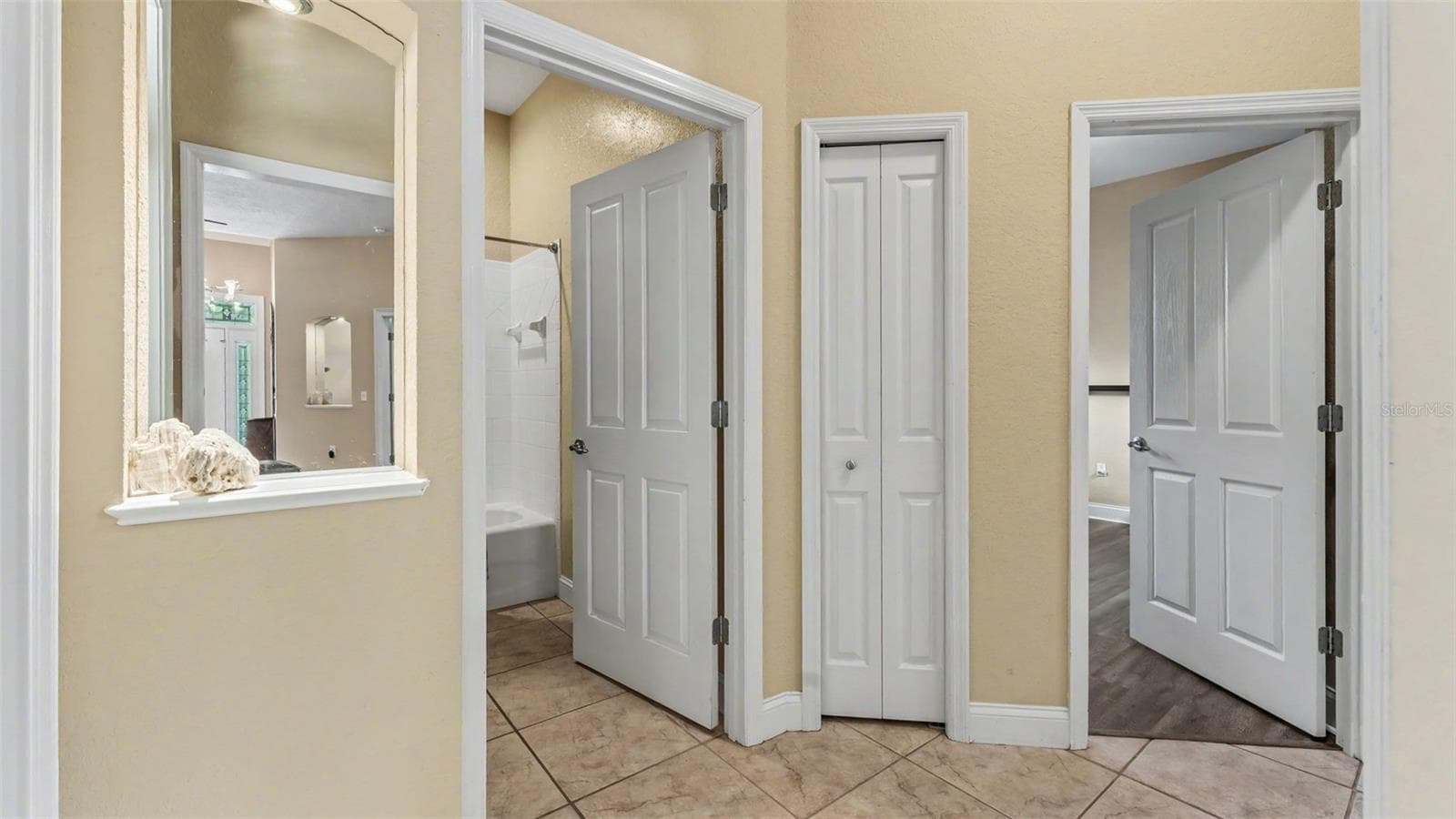 7229 REMINGTON OAKS COURT — photo 29 of 46
