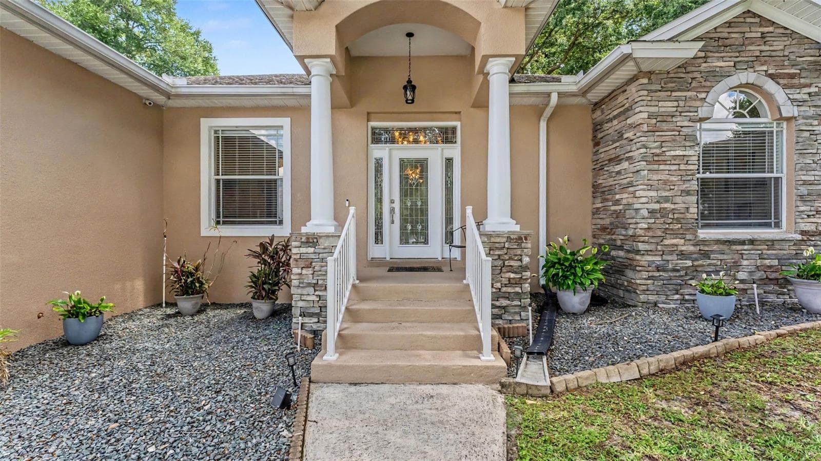 7229 REMINGTON OAKS COURT — photo 2 of 46