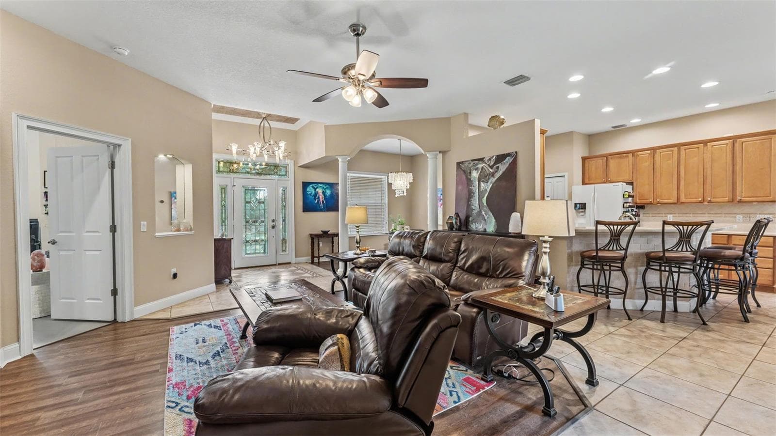 7229 REMINGTON OAKS COURT — photo 9 of 46