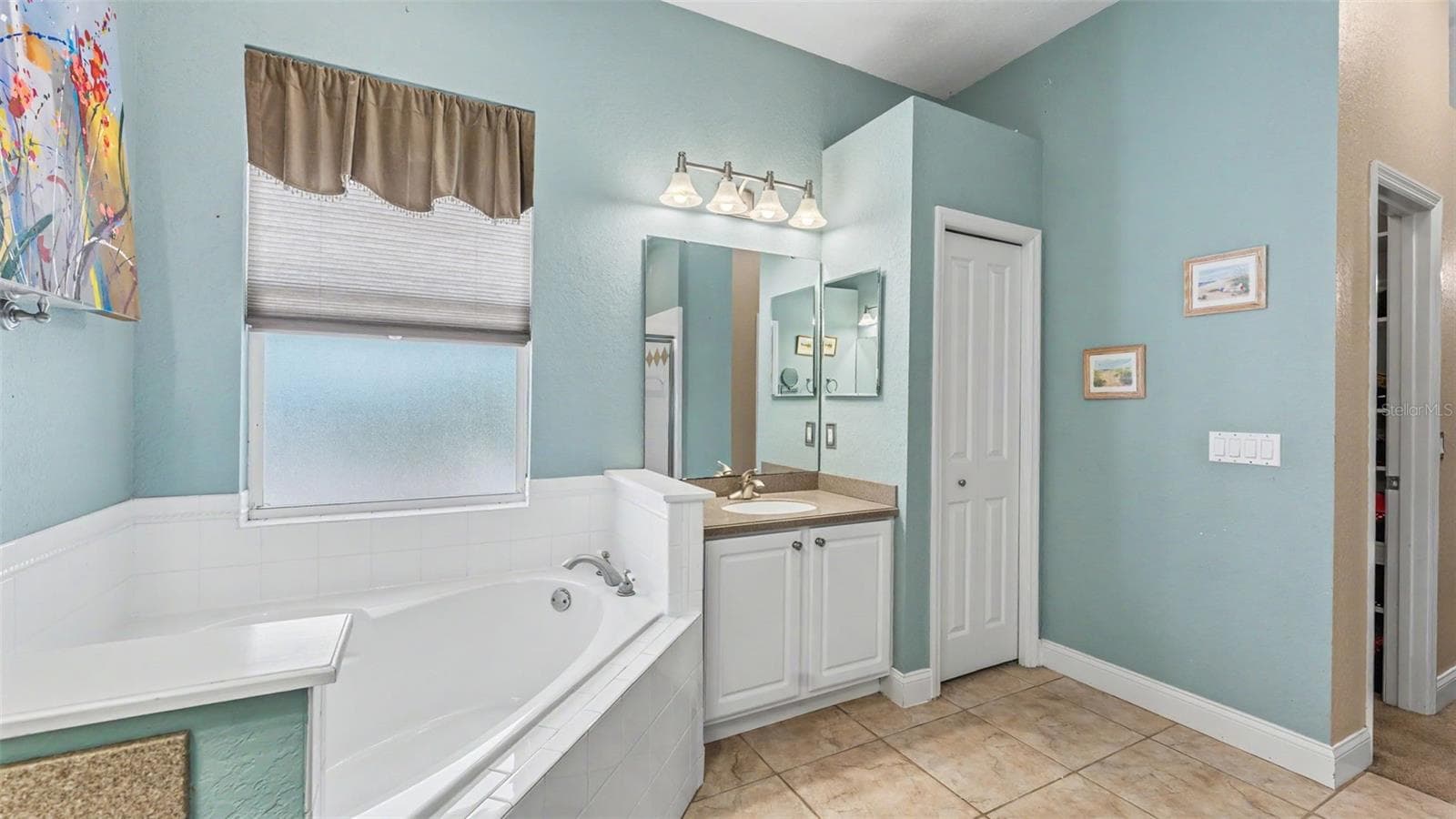 7229 REMINGTON OAKS COURT — photo 26 of 46