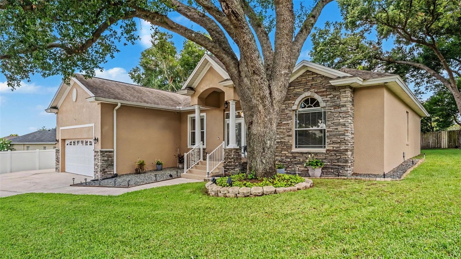 7229 REMINGTON OAKS COURT — photo 42 of 46